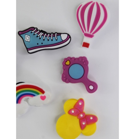 Crocs Charms (6 Piece) Rainbow High Tops Balloons Mouse Hot Air Balloon Mirror - Picture 4 of 4